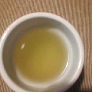 ハチミツ緑茶うめ～シュッ（蜂蜜緑茶梅酒）